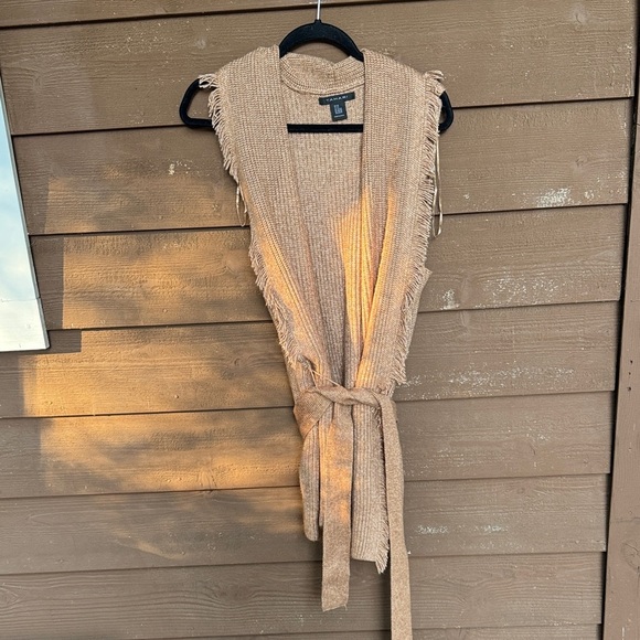 Tahari Super Soft Camel Knit Belted Vest size 2X - Picture 1 of 5